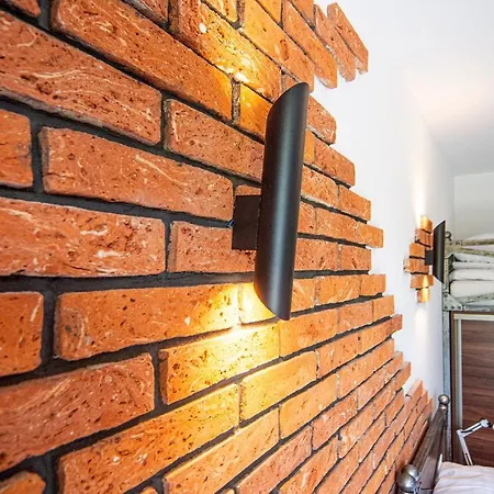 Lodz4rent - Premium Apartments 9,7 - MANUFAKTURA D77 Parking - Wakacje 2025