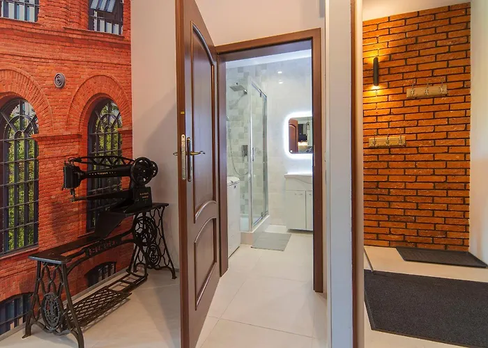 Lodz4rent - Premium 9,6 - Manufaktura D77 - Parking W Cenie *