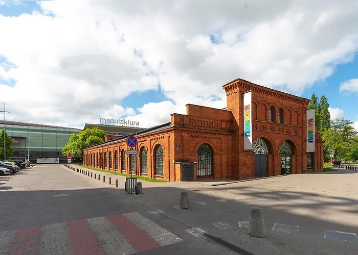 Lodz4rent - Premium 9,6 - Manufaktura D77 - Parking W Cenie *